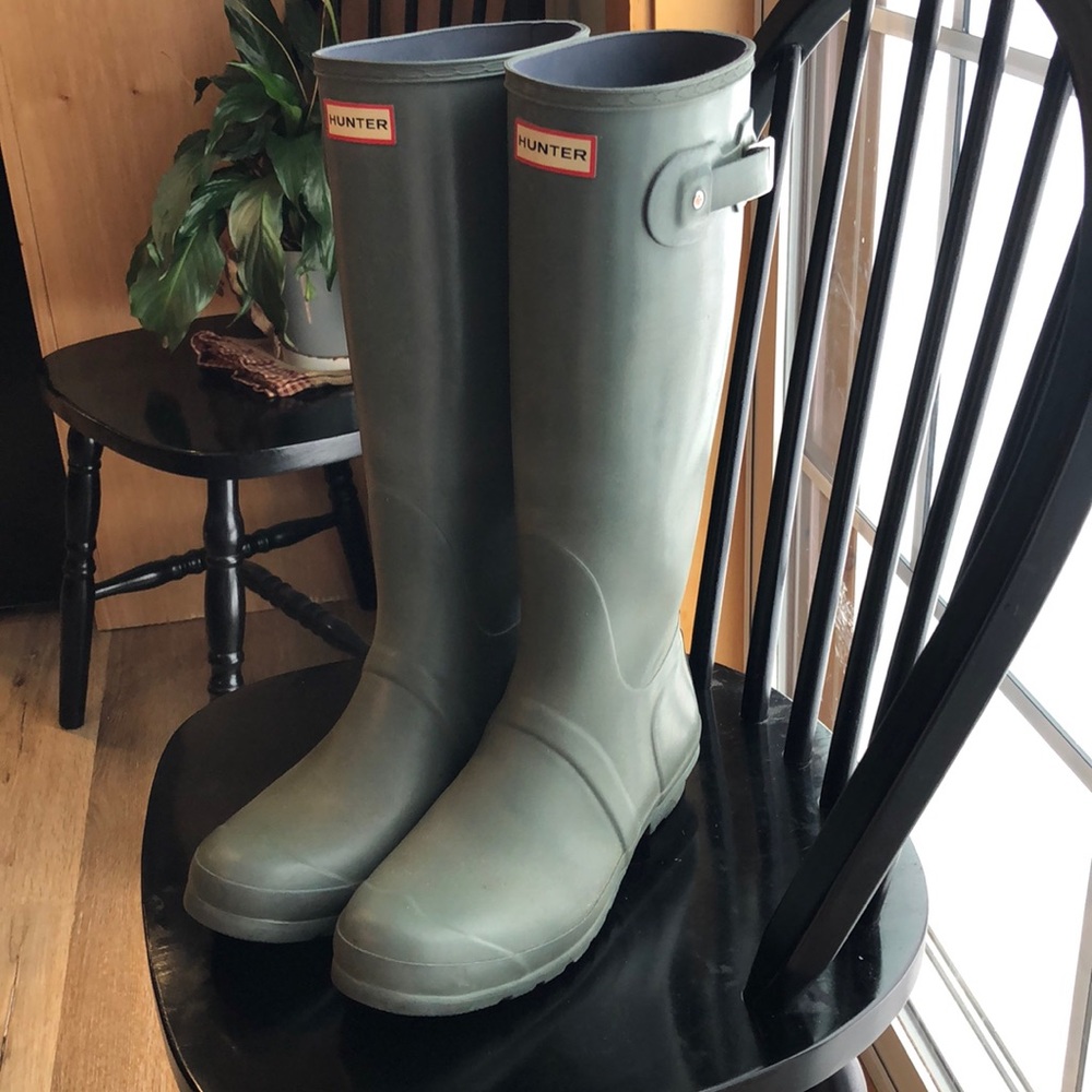 Hunter rain boots!
